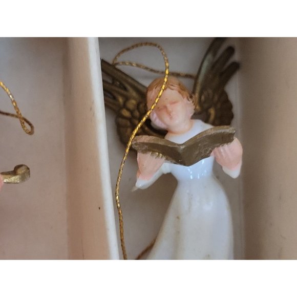 Santa Creation Six Angel Musicians 2 Inches Plastic Ornaments Figures Hong Kong - Picture 7 of 13